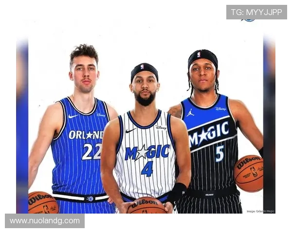 魔术队迎战热火强强对决 双方争锋展现精彩篮球对抗